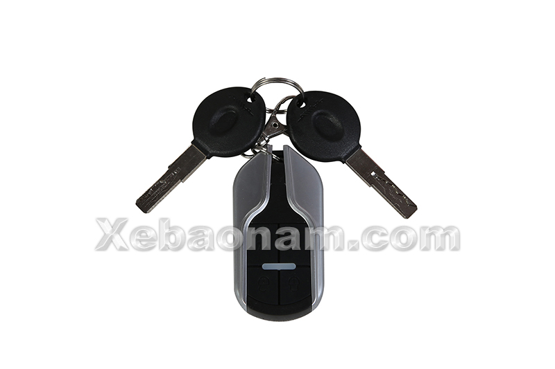 xe máy điện Proud sử dụng khóa chống trộm