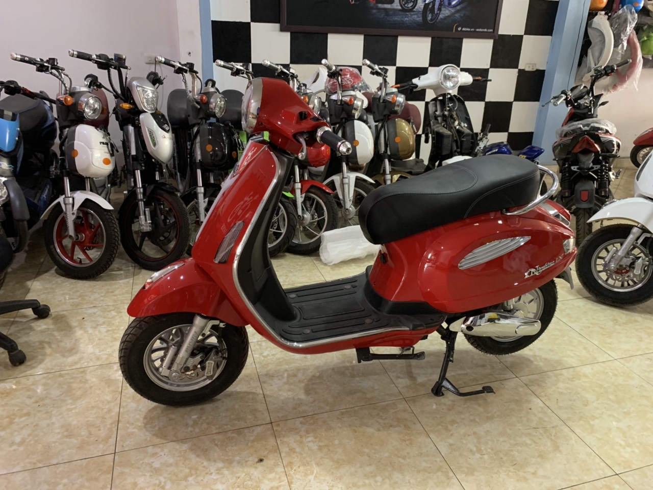 vespa-nioshima-lx-mau-do-4