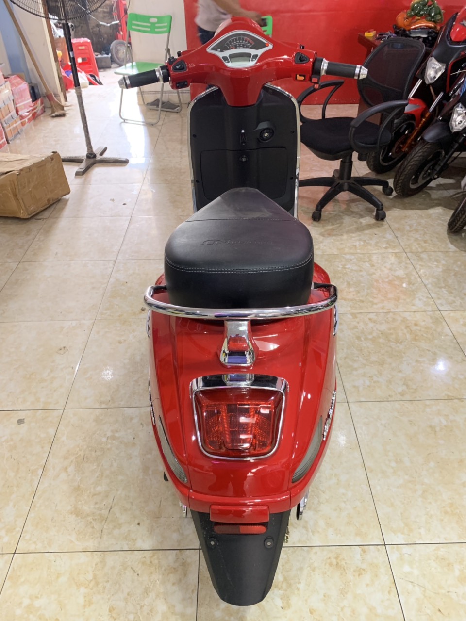 vespa-nioshima-lx-mau-do-7