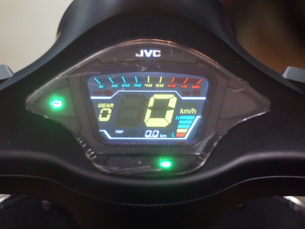 Đồng hồ hiển thị xe máy điện Jvc Vespa 2021