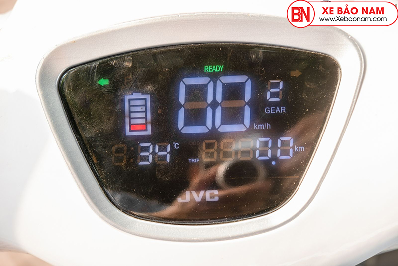 Đồng hồ điện tử xe máy điện Jvc Vespa Plus 2020