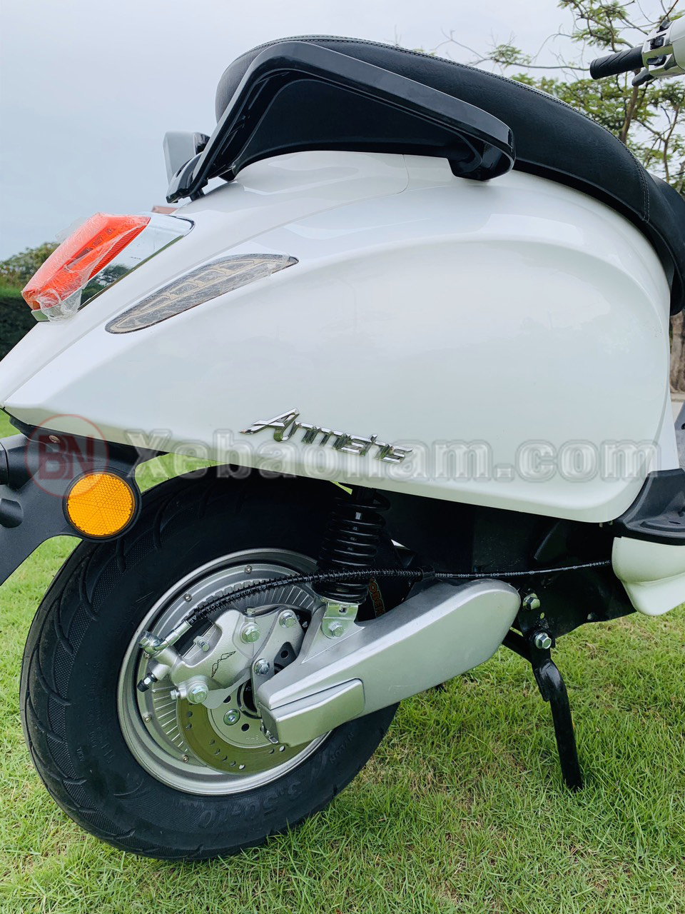 Đèn hậu xe máy điện vespa anmshi s